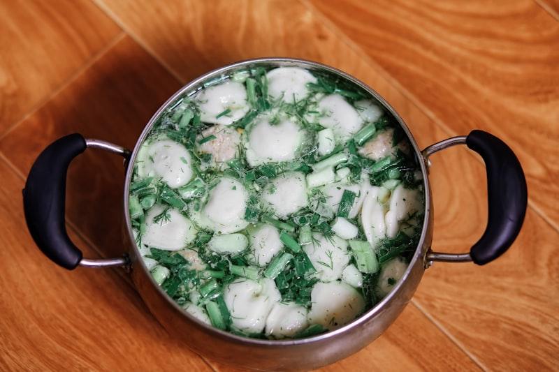 Пельмени с мясной начинкой